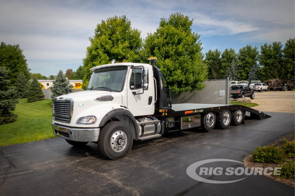 Versatran Retriever 20T Freightliner Chassis